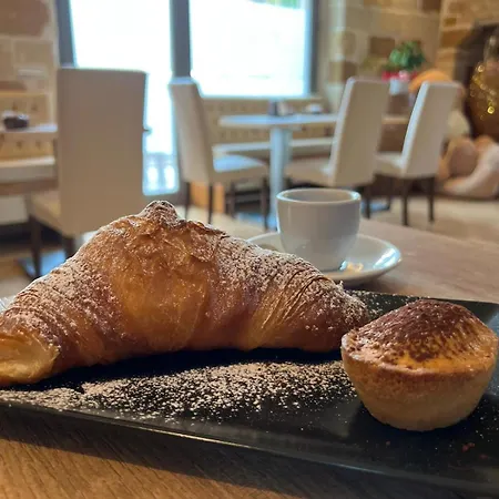 Pensión Visconti 4*